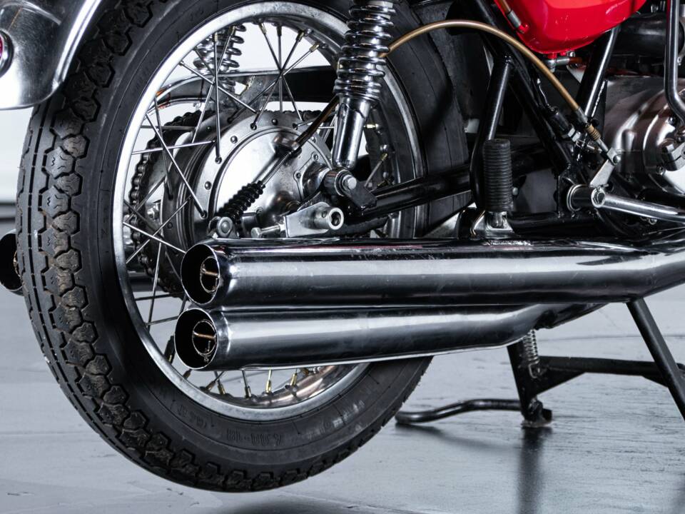 Immagine 38/50 di Kawasaki DUMMY (1970)