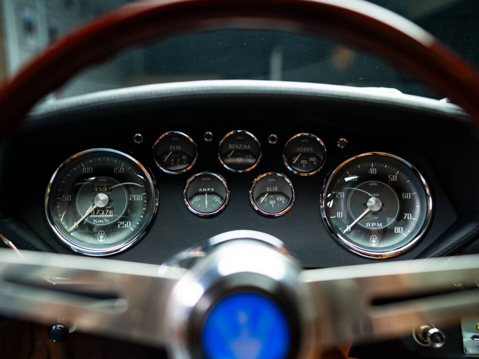 Image 56/97 of Maserati Mistral 3700 (1965)