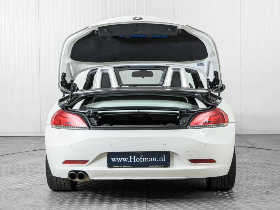 Image 40/50 of BMW Z4 sDrive23i (2010)