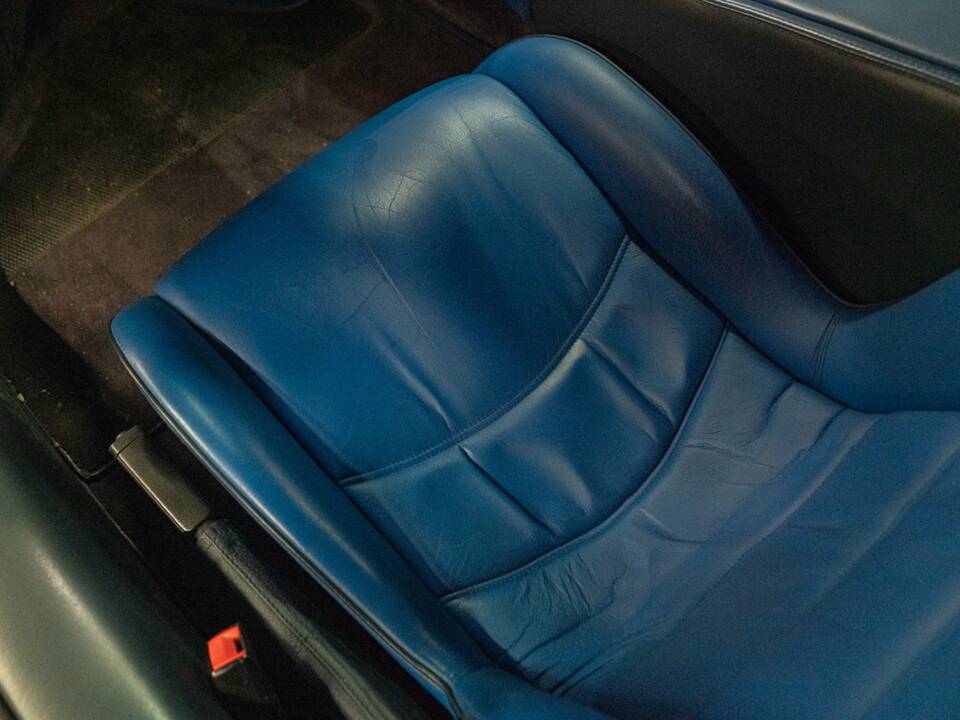 Image 22/36 of Lamborghini Diablo SV (1998)