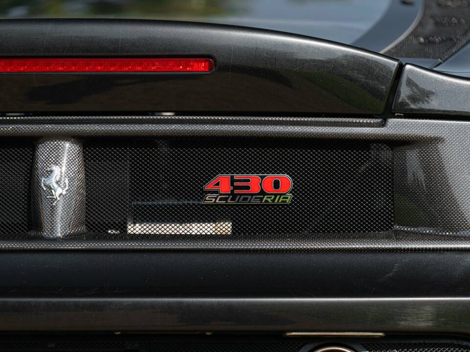 Image 25/50 of Ferrari 430 Scuderia (2008)