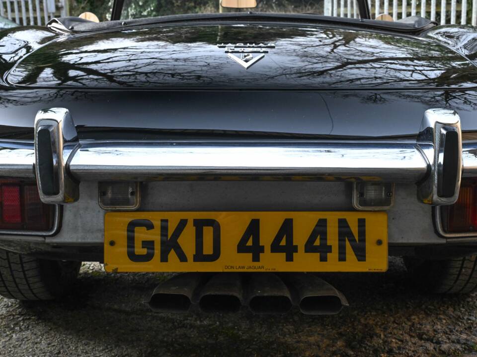 Image 25/50 de Jaguar Type E V12 (1974)