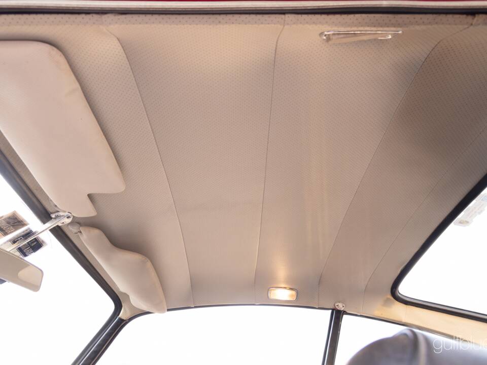 Image 35/59 of Porsche 911 2.0 (1966)