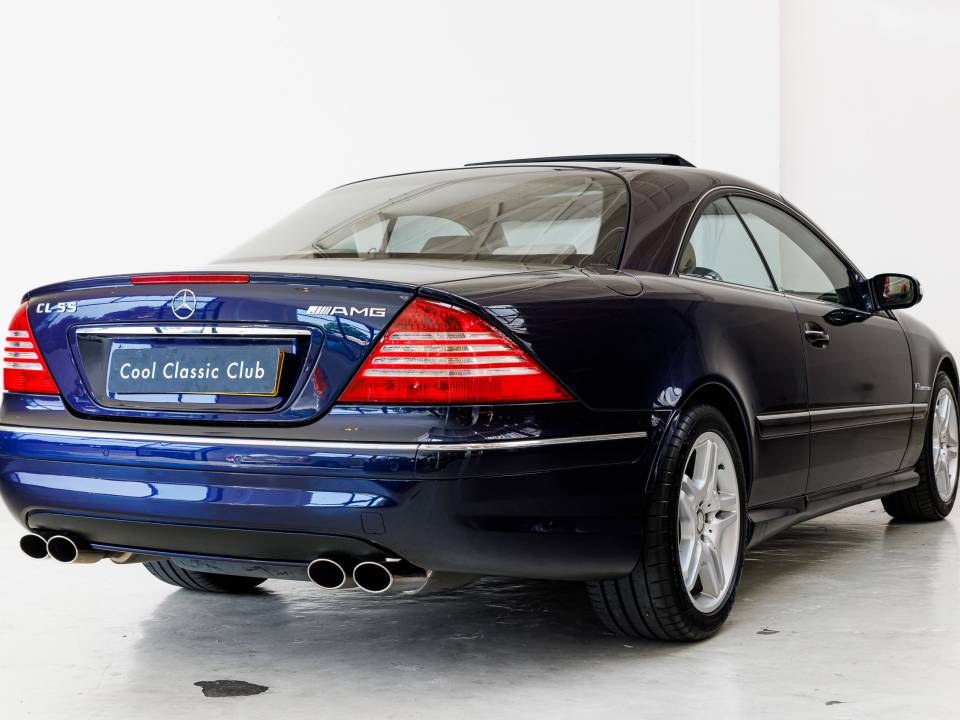 Image 5/38 of Mercedes-Benz CL 55 AMG (2003)