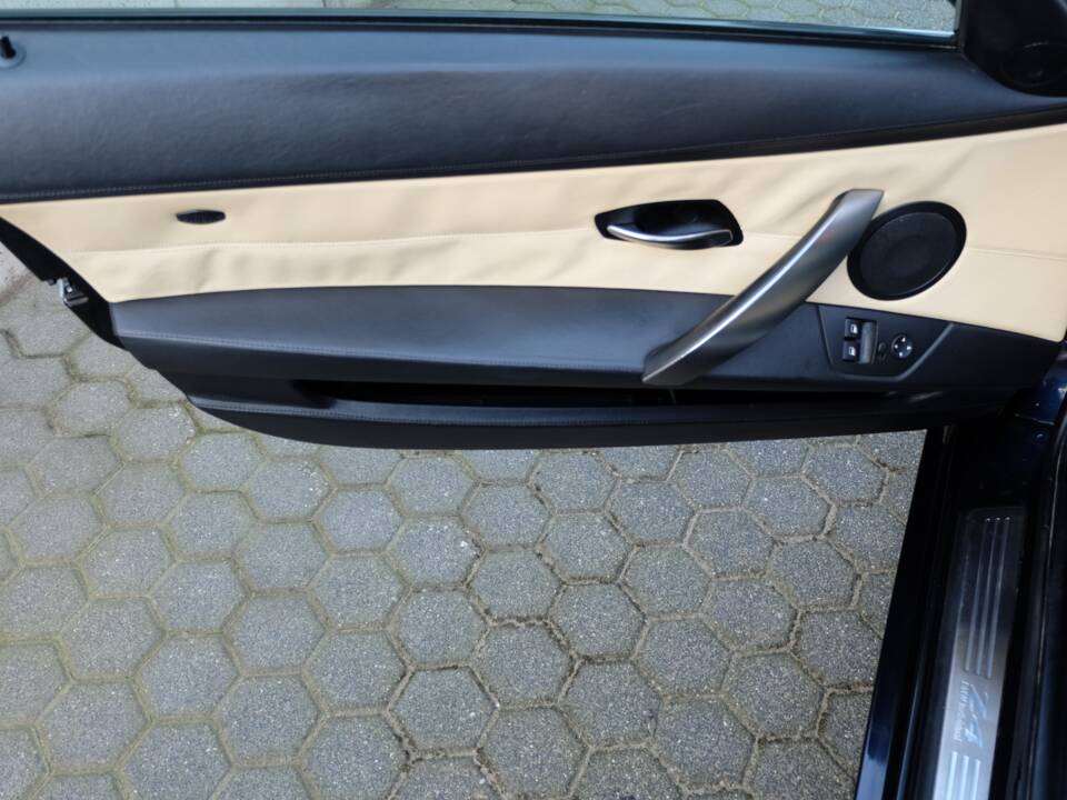 Immagine 23/40 di BMW Z4 Coupé 3.0si (2007)