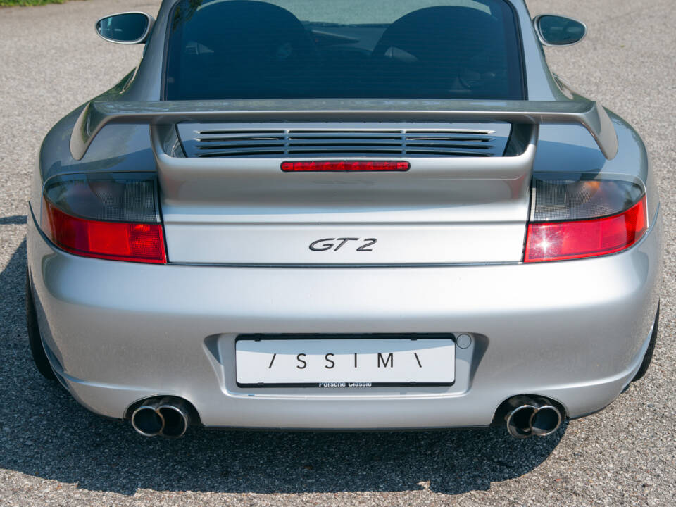 Image 24/80 of Porsche 911 GT2 (2001)