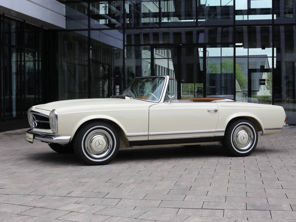 Imagen 38/50 de Mercedes-Benz 230 SL (1965)
