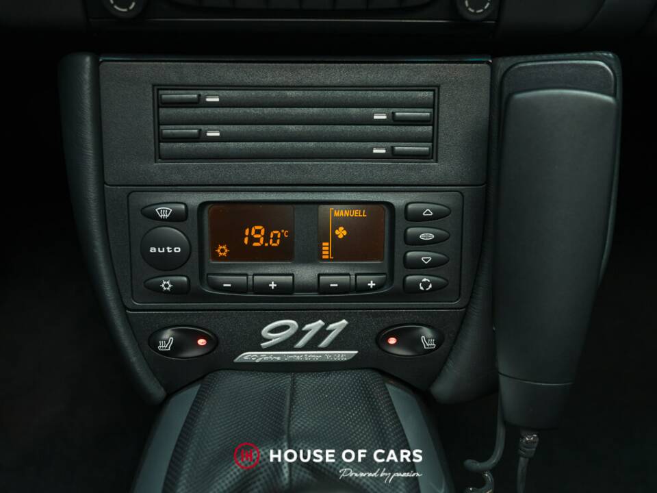 Imagen 21/23 de Porsche 911 Carrera "40 Jahre 911" (2003)