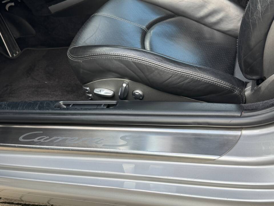 Image 19/59 of Porsche 911 Carrera S (2006)
