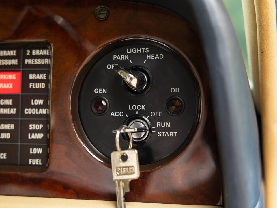 Image 45/50 of Rolls-Royce Silver Shadow II (1979)