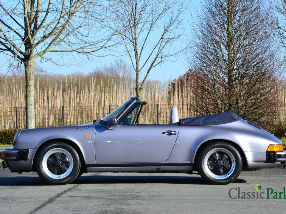 Image 3/50 of Porsche 911 Carrera 3.2 (1987)