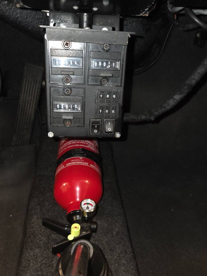 Image 19/79 of Porsche 912 (1969)