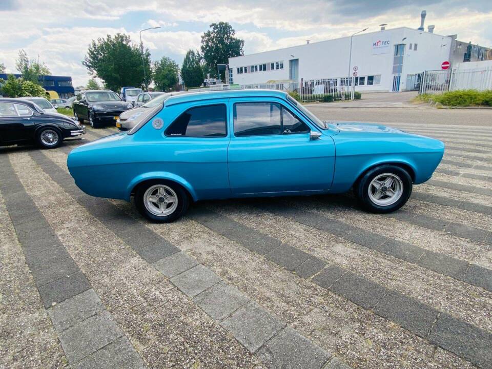 Image 4/46 of Ford Escort 1100 (1973)