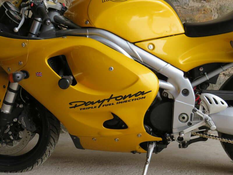 Bild 4/40 von Triumph DUMMY (1997)