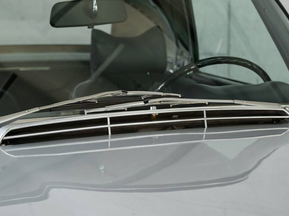 Image 28/50 de Mercedes-Benz 280 SL (1970)