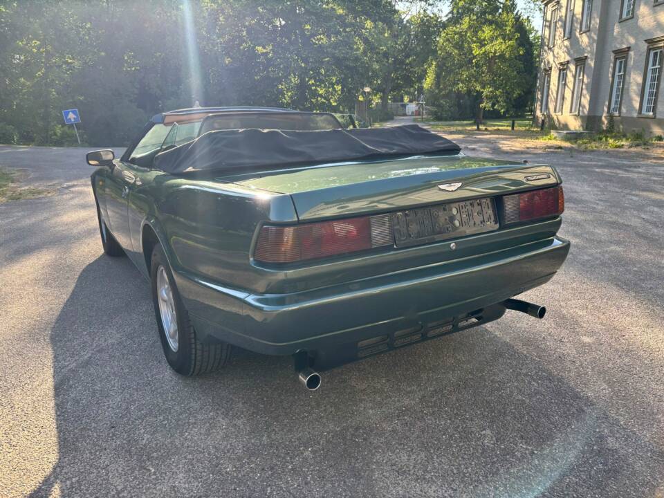 Immagine 4/10 di Aston Martin Virage Volante (1994)