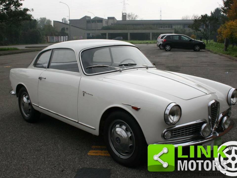 Image 5/10 of Alfa Romeo Giulietta SZ (1960)