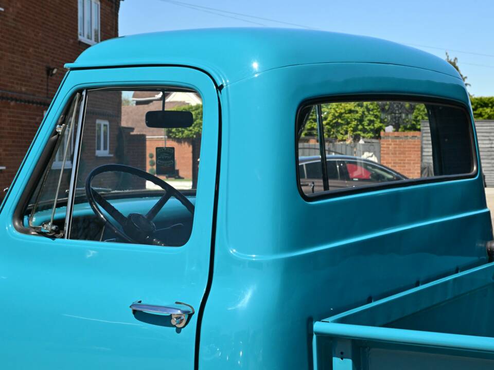 Image 47/50 de Ford F-100 (1954)