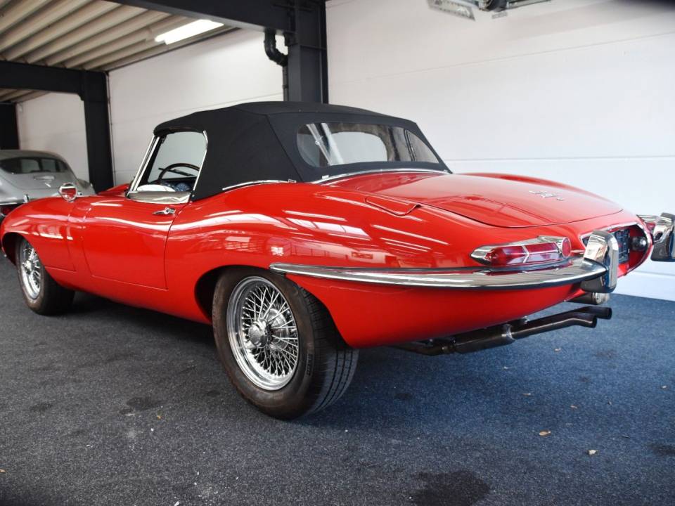 Imagen 4/31 de Jaguar E-Type 4.2 (1966)