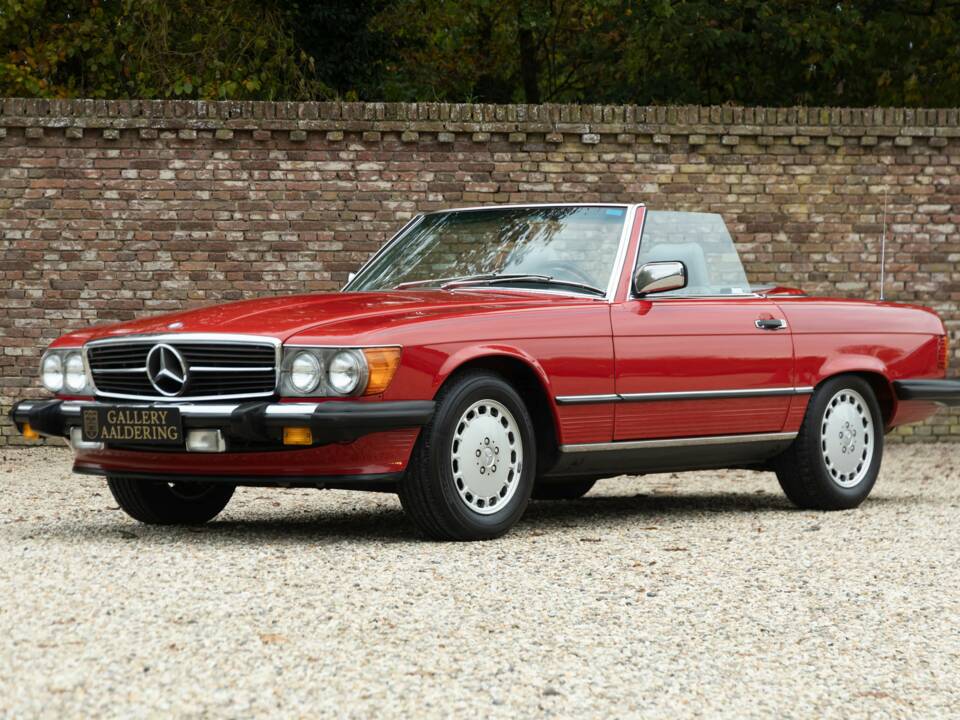 Imagen 1/50 de Mercedes-Benz 560 SL (1986)
