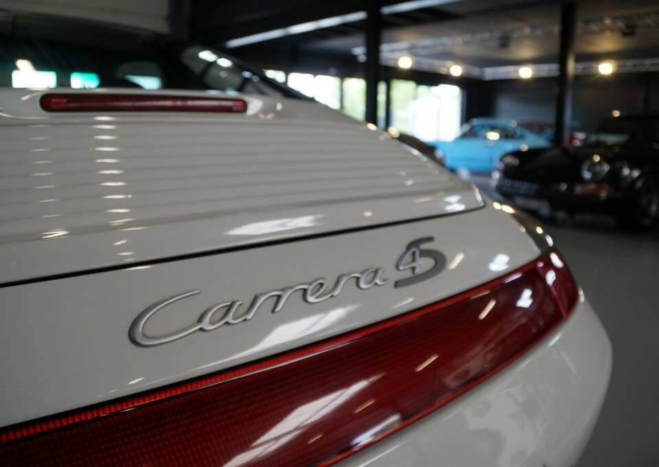 Imagen 15/50 de Porsche 911 Carrera 4 (2002)