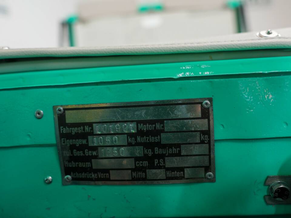 Image 40/42 de Amphicar 770 (1964)