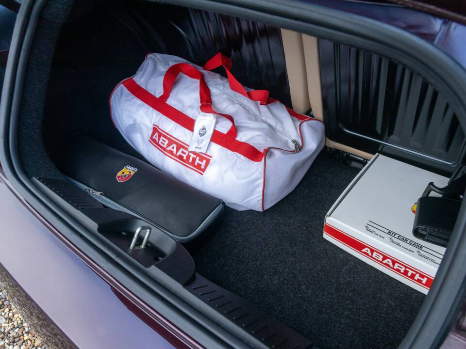 Afbeelding 37/50 van Abarth 695 "Edizione Maserati" (2013)