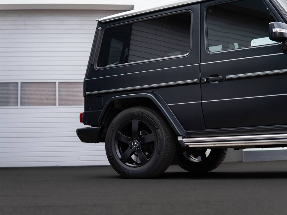 Obraz 13/28 pojazdu Mercedes-Benz G 500 (SWB) (2012)