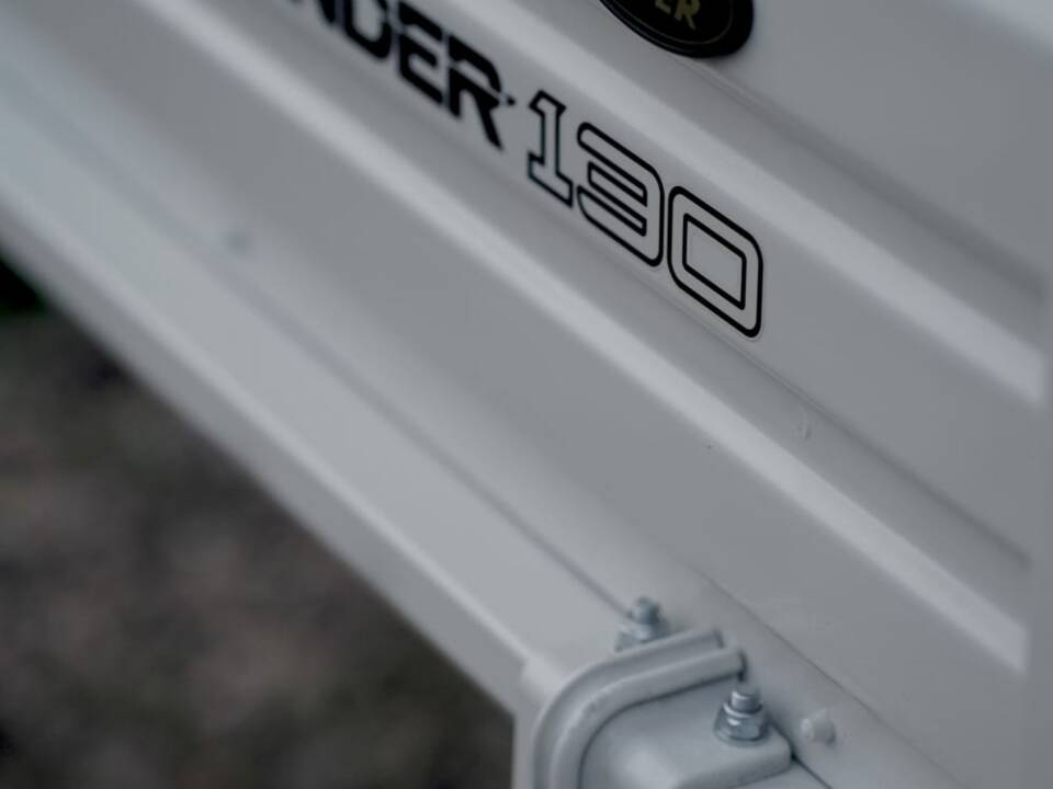 Image 10/32 of Land Rover Defender 130 Td5 Crew Cab (1999)