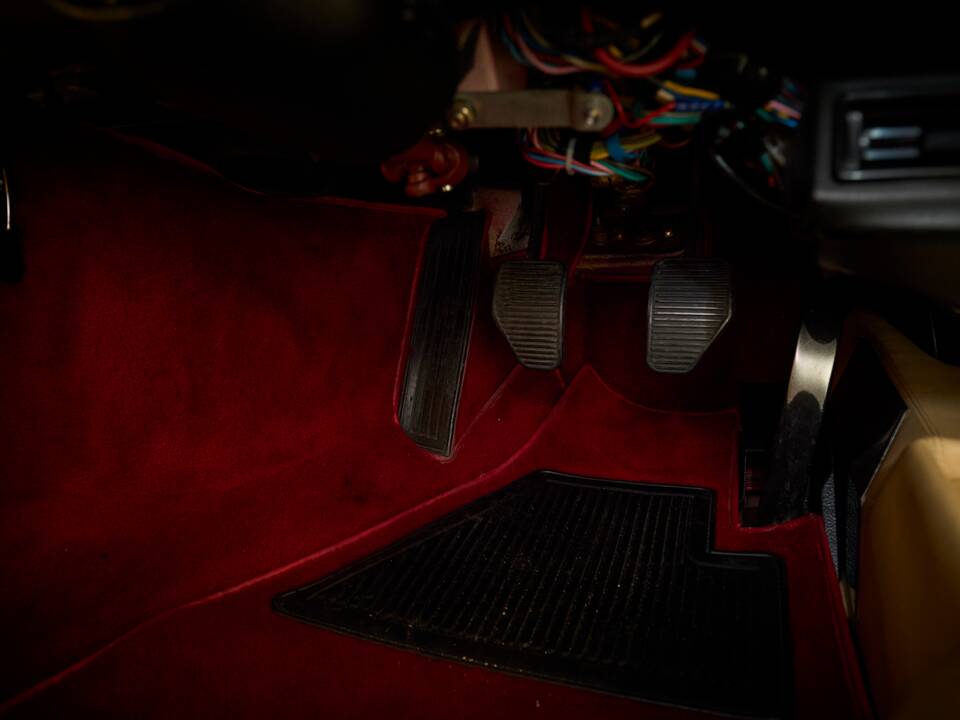 Afbeelding 83/100 van Ferrari 208 GTB Turbo (1982)