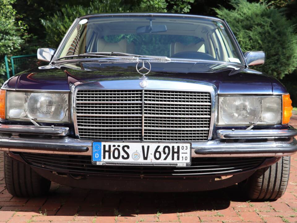 Image 2/57 de Mercedes-Benz 450 SEL 6,9 (1977)