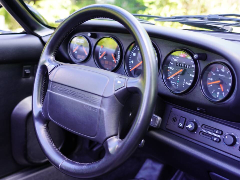 Imagen 6/10 de Porsche 911 Speedster (1993)