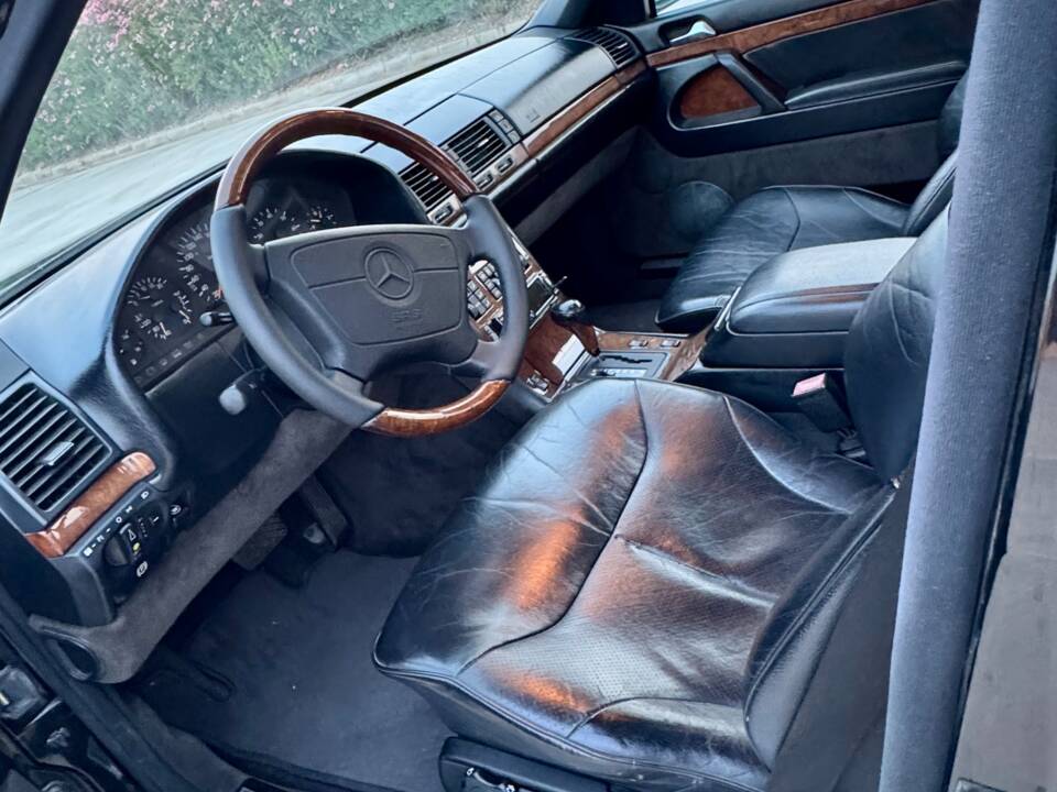 Bild 29/37 von Mercedes-Benz S 320 (1994)