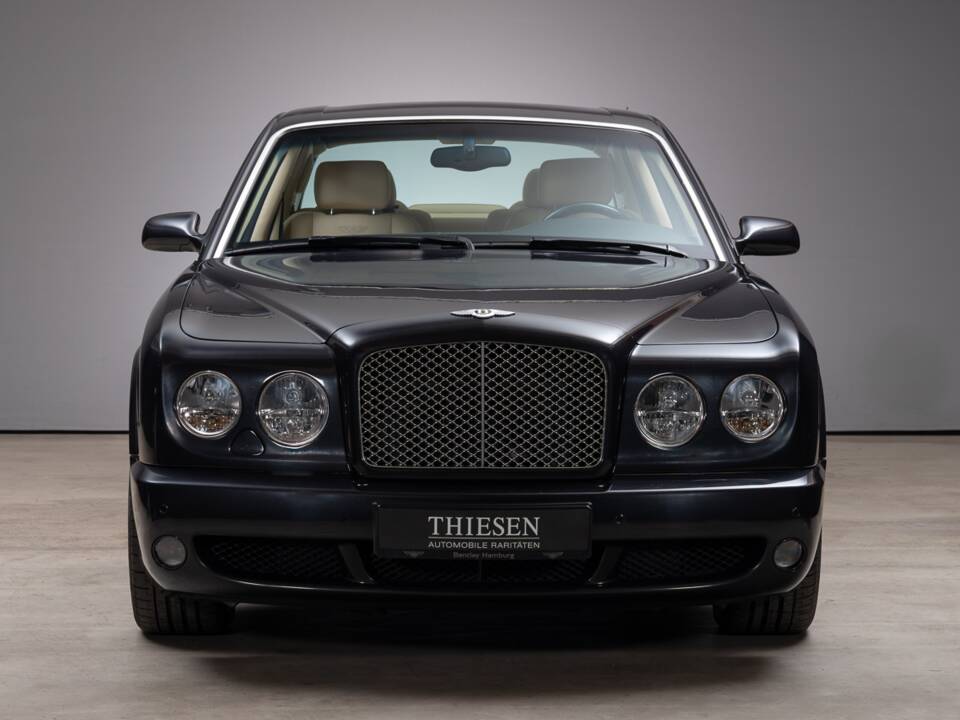 Image 2/46 of Bentley Arnage T (2004)