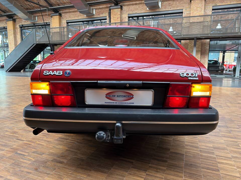 Image 12/42 of Saab 900 2.0i 16V (1991)