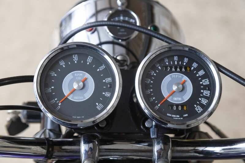 Image 34/36 of Triumph TR 6 Trophy (1969)