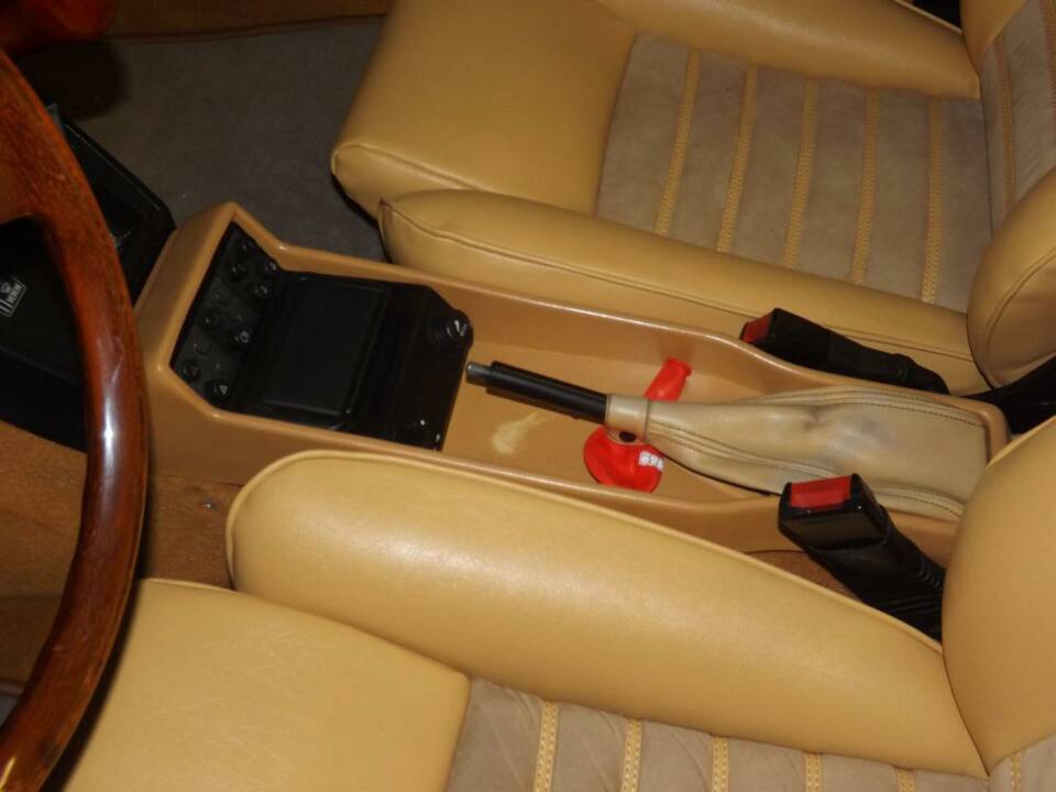Bild 40/50 von Alfa Romeo 2.0 Spider (1992)