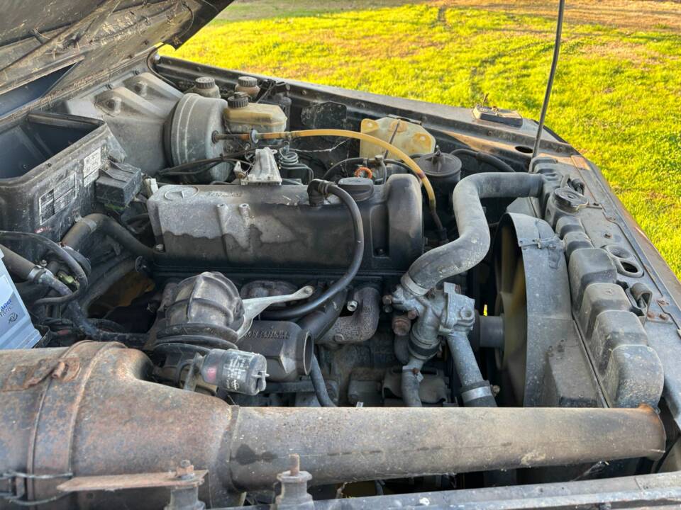 Image 51/53 of Mercedes-Benz 240 GD (SWB) (1982)