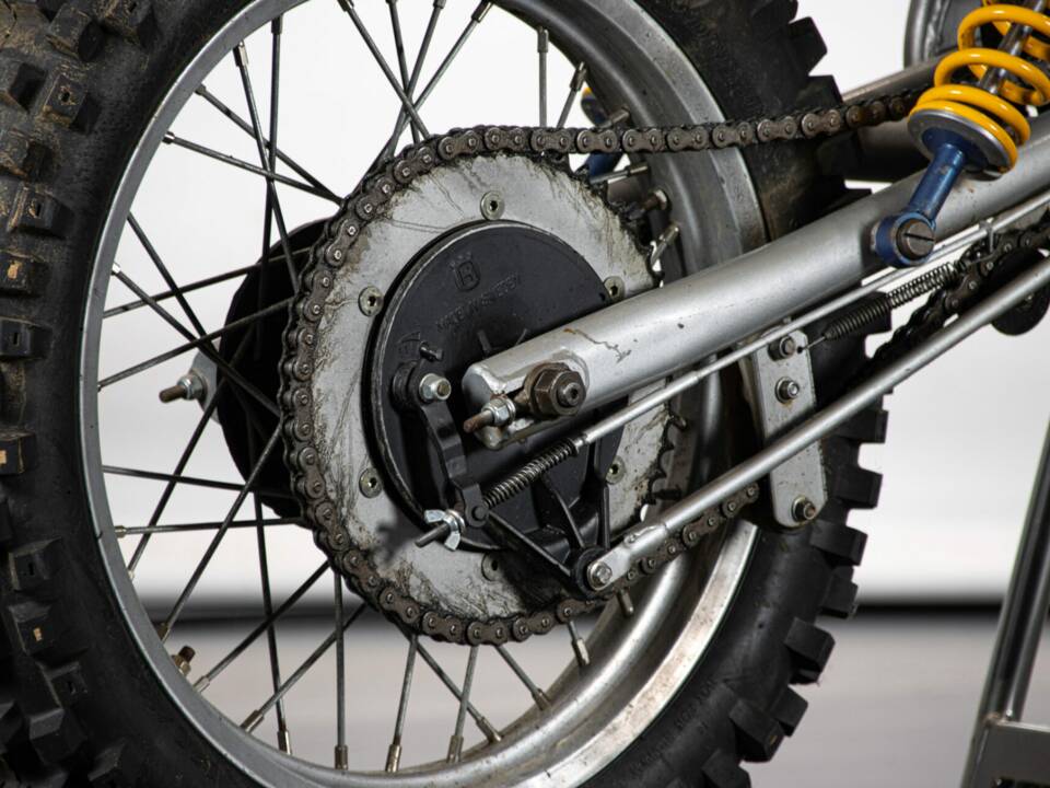 Immagine 9/48 di Husqvarna CR 250 (1983)