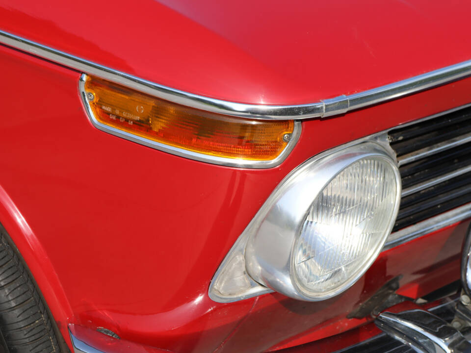 Image 16/50 of BMW 2002 (1970)