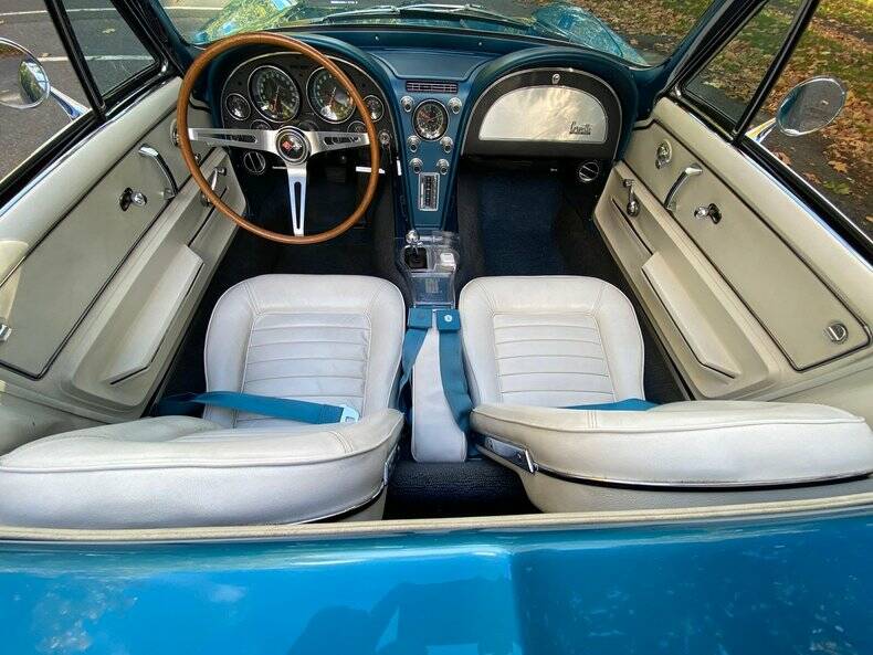 Bild 4/50 von Chevrolet Corvette Sting Ray Convertible (1966)