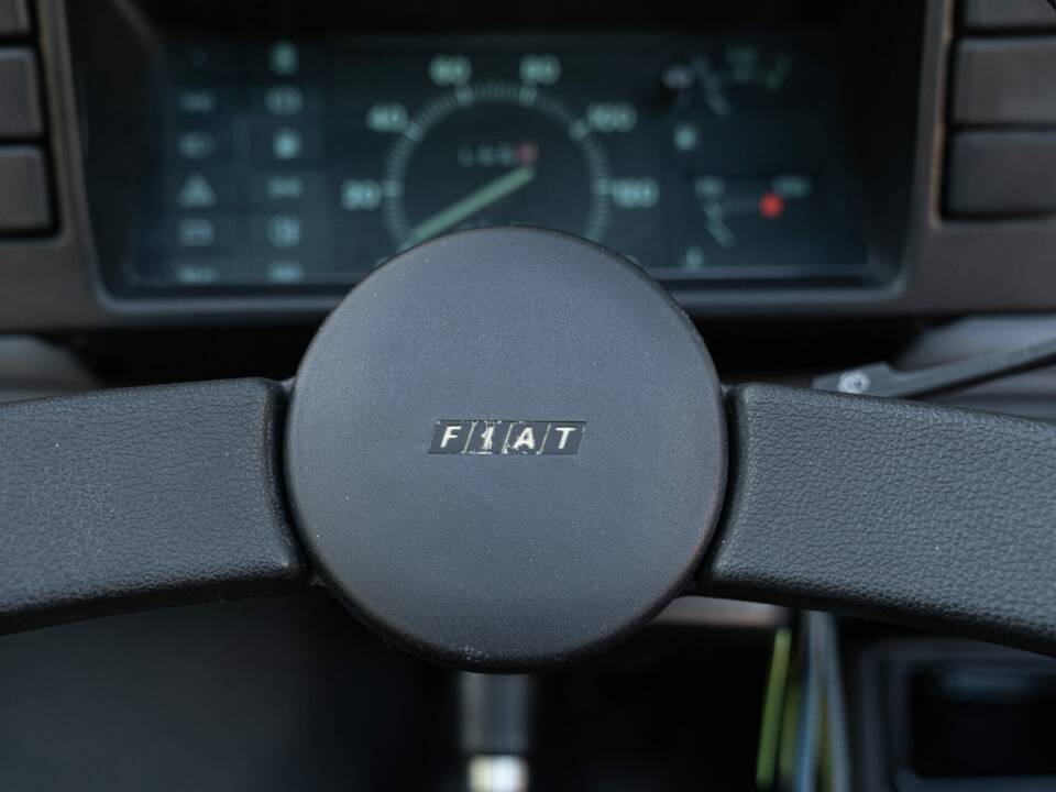 Image 41/50 de FIAT 126 Pop 2000 (1992)