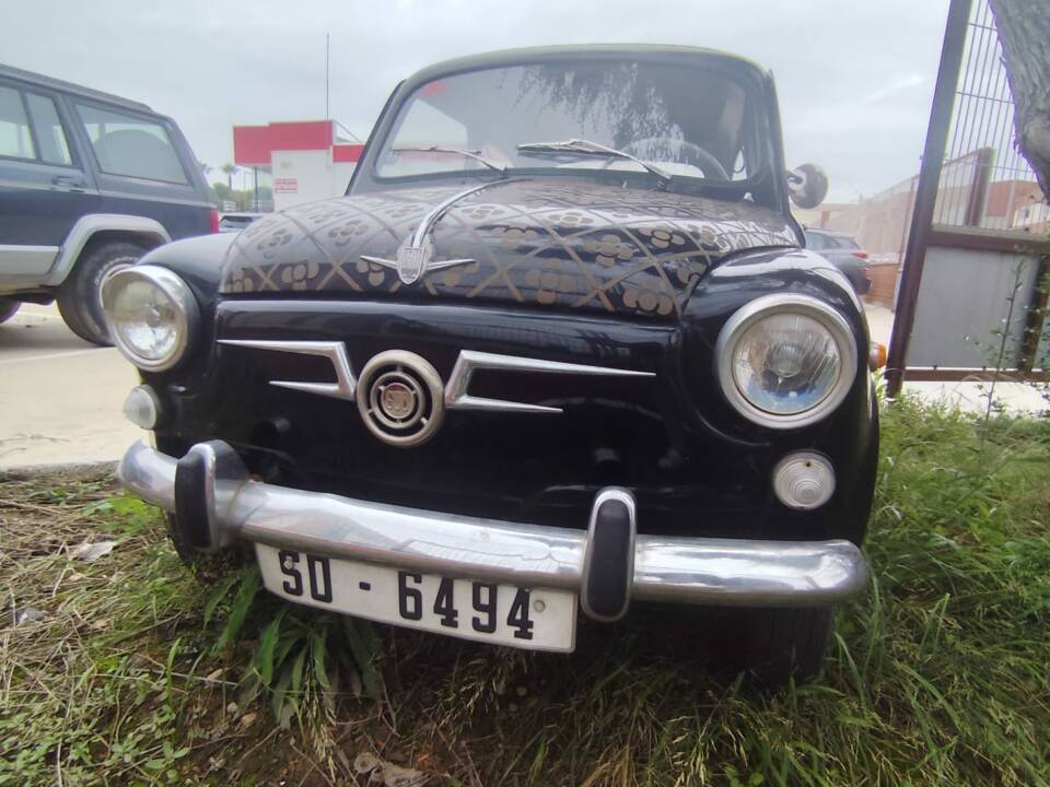 Bild 3/9 von SEAT 600 D (1965)