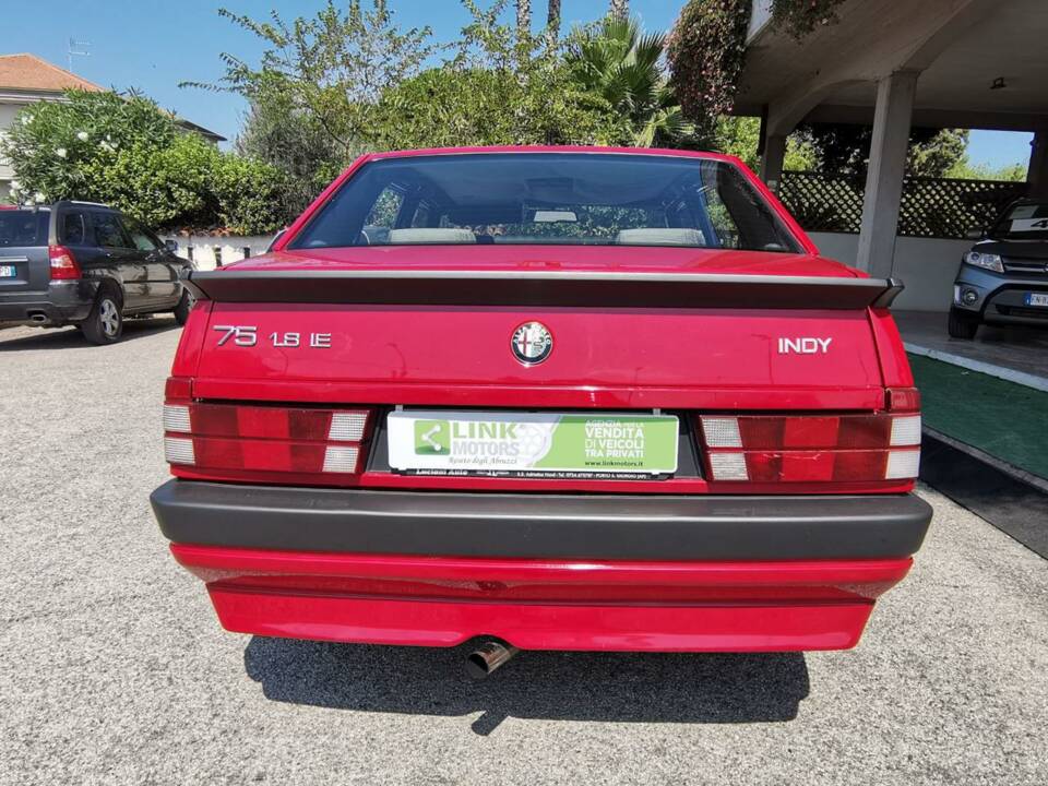 Image 9/10 of Alfa Romeo 75 1.8 (1991)