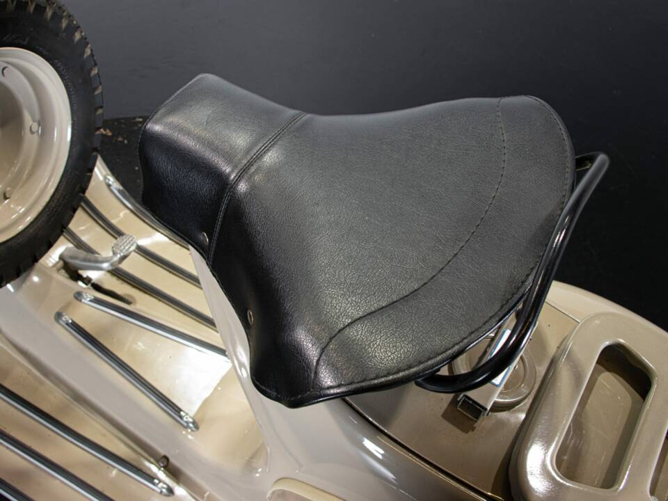 Bild 22/50 von Piaggio Vespa 125 (1959)
