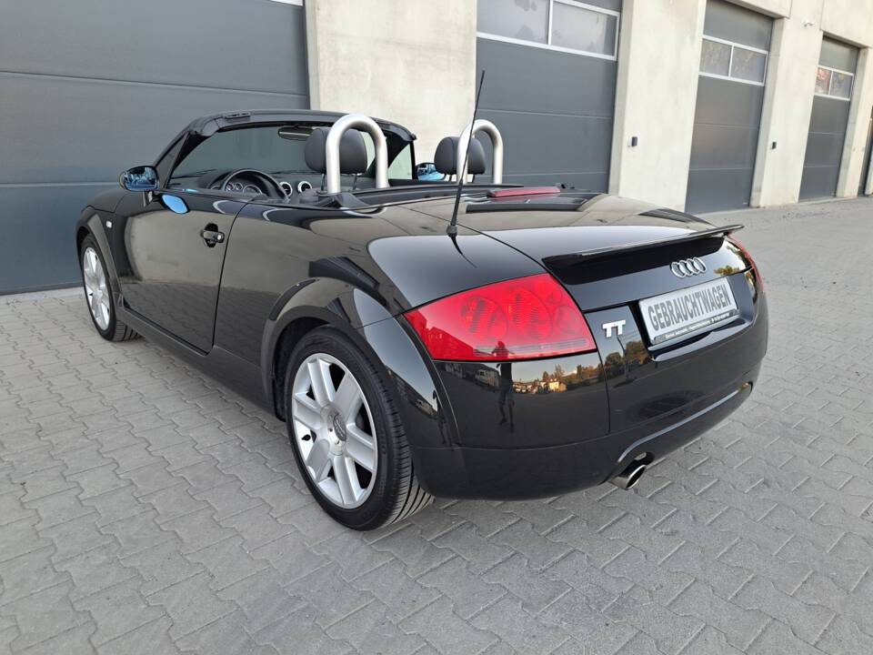 Bild 13/41 von Audi TT 1.8 T (2002)
