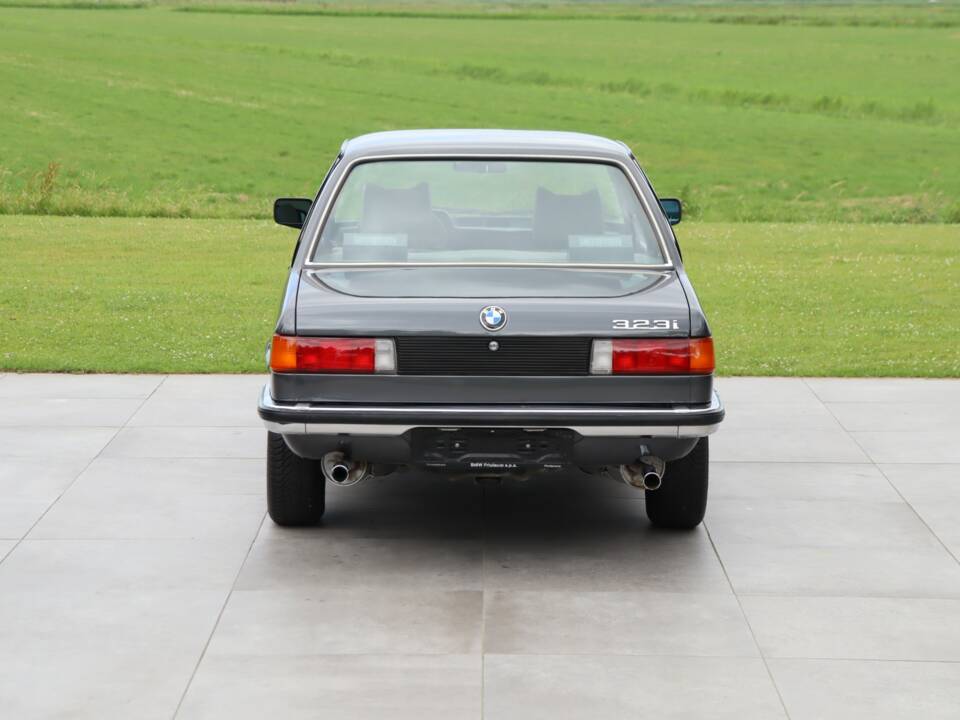Image 10/50 of BMW 323i (1980)