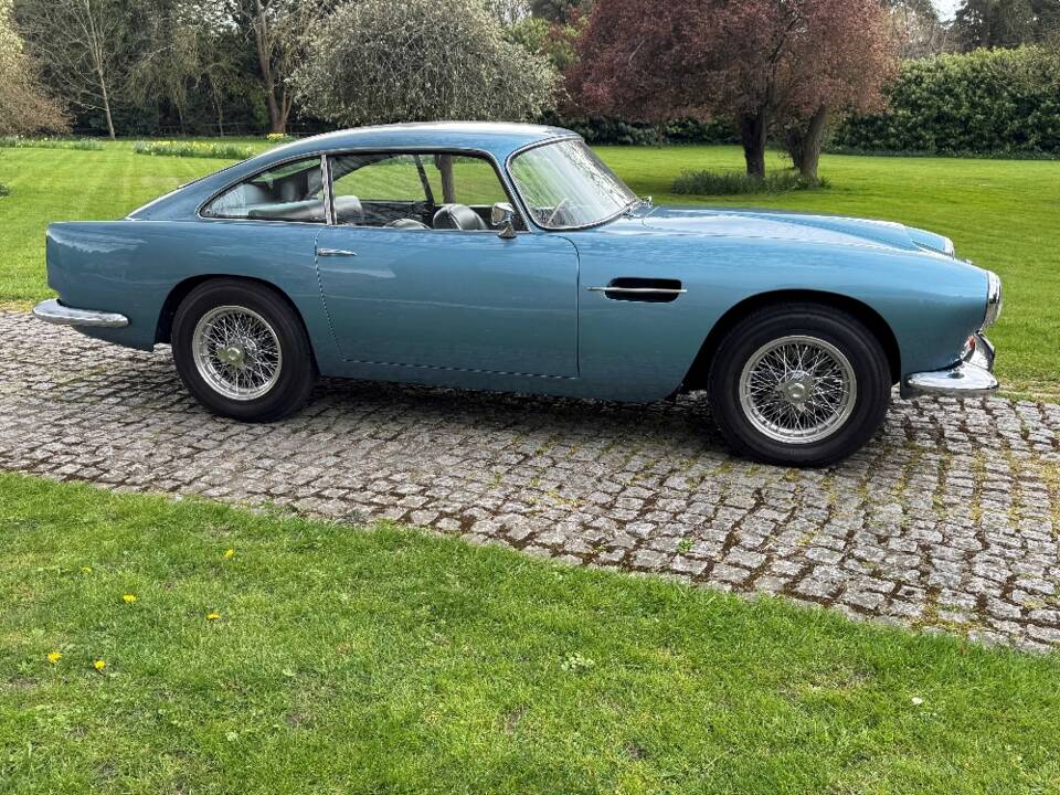 Afbeelding 9/30 van Aston Martin DB 4 (1959)
