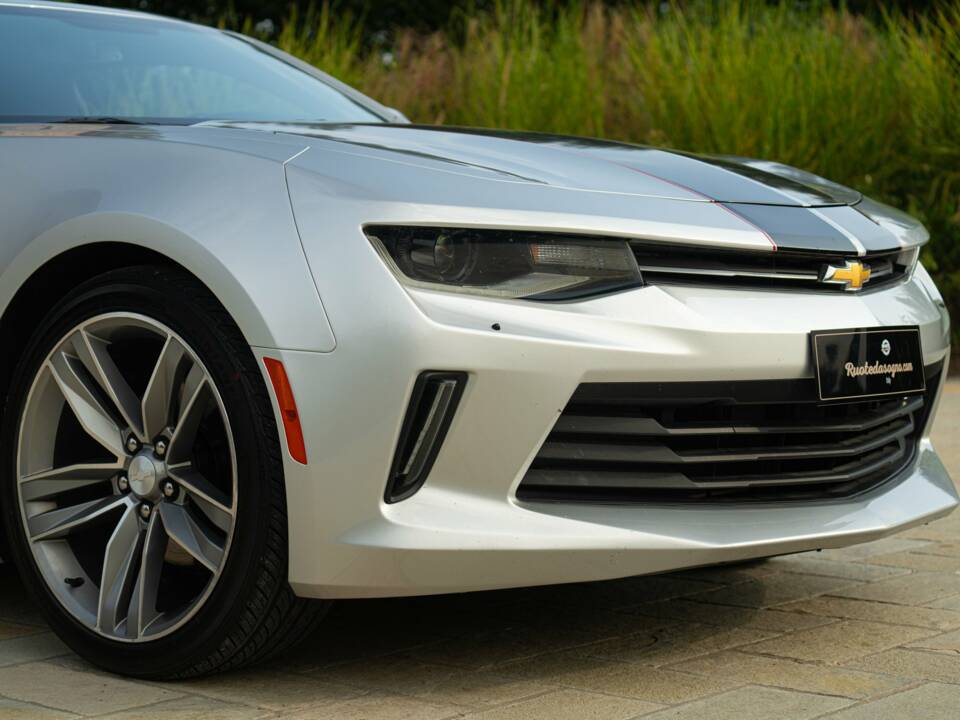 Imagen 28/50 de Chevrolet Camaro 2.0 Turbo (2019)