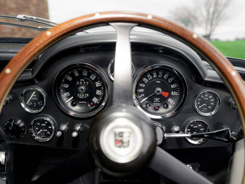 Image 57/79 of Aston Martin DB 6 (1968)